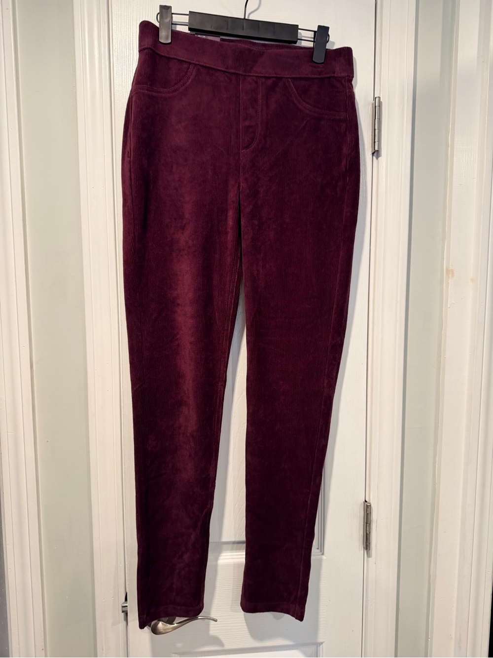 NWT Gloria Vanderbilt Size S Pull-On Skinny Knit Corduroy Pants Cabernet
